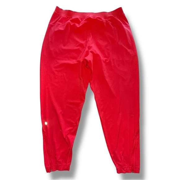 NWT LULULEMON Adapted State Perforated HR Jogger - Red Glow Size 14 - Picture 12 of 15